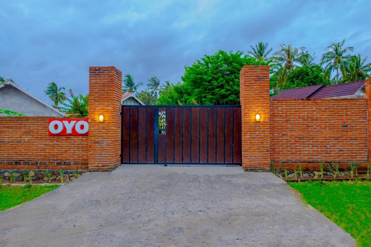 Oyo 2864 Mangsit Garden Homestay מראה חיצוני תמונה